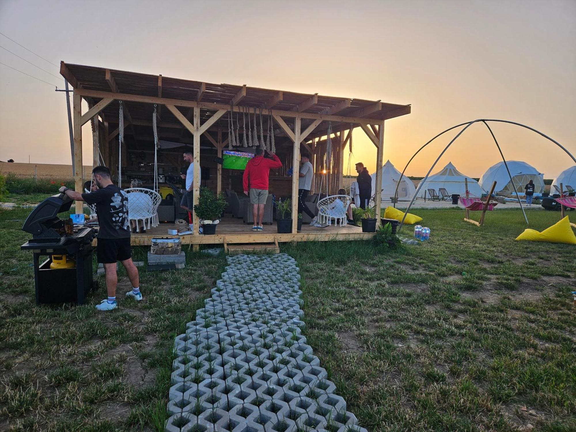 Mar A Lago Glamping23 Douăzeci şi Trei August المظهر الخارجي الصورة