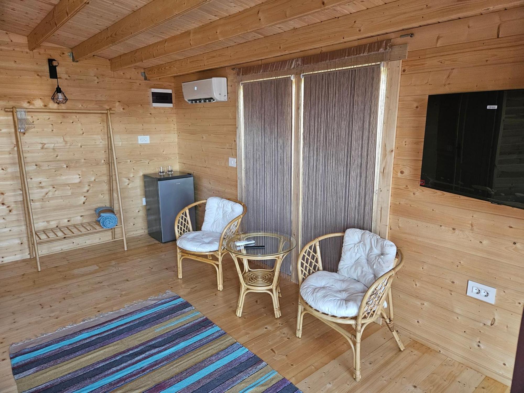 Mar A Lago Glamping23 Douăzeci şi Trei August المظهر الخارجي الصورة