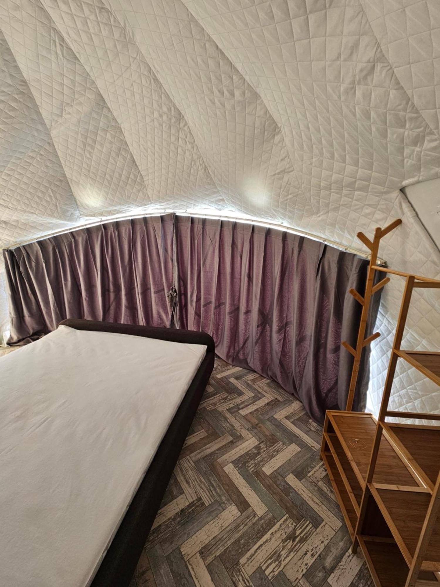 Mar A Lago Glamping23 Douăzeci şi Trei August المظهر الخارجي الصورة